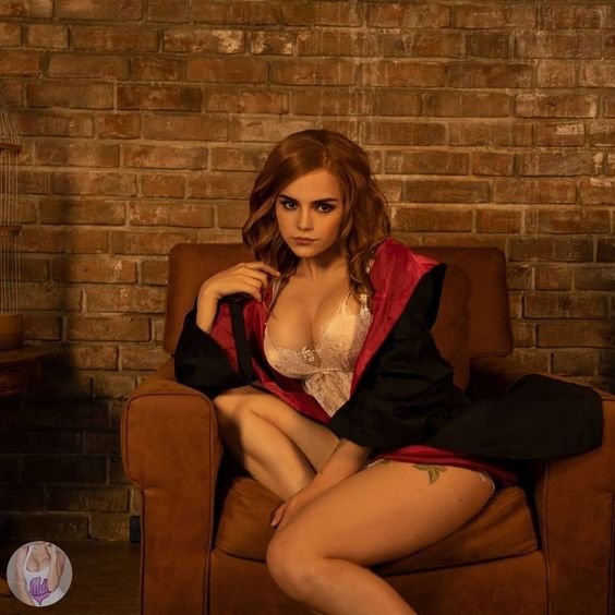 QqMrpIha Emma Watson 02.jpg